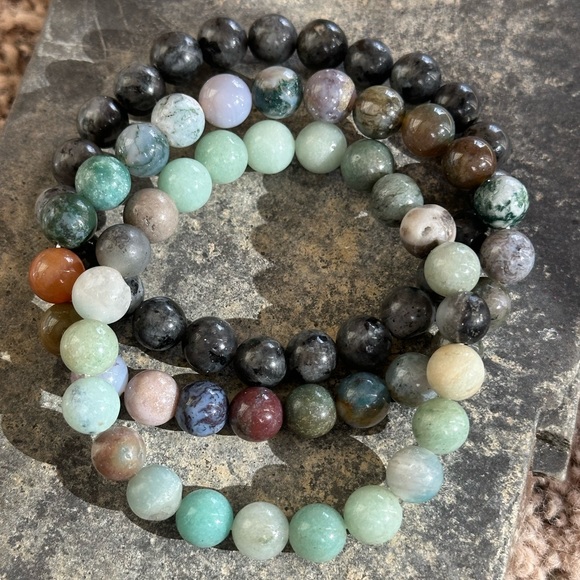 Set of 3 bracelets.  Amazonite, Flashy moonstone, Agates. Natural gem crystals - Picture 3 of 10